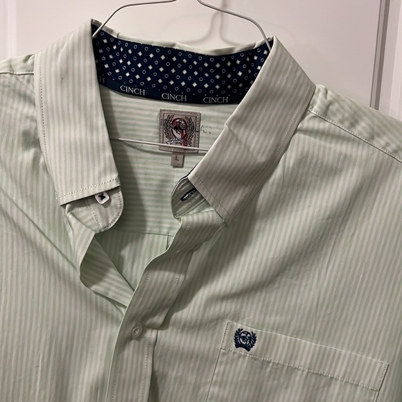 Cinch button down - Picture 2 of 3